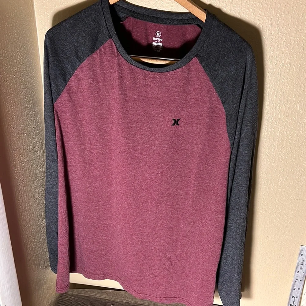 Hurley Mens LS Embroidered Logo Tee Color Red/Gray Size XXL - Picture 1 of 4